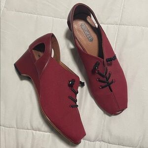 Royal Vintage American Duchess Wedged Retro 1940’s Style Daphne Red Shoes Size 9